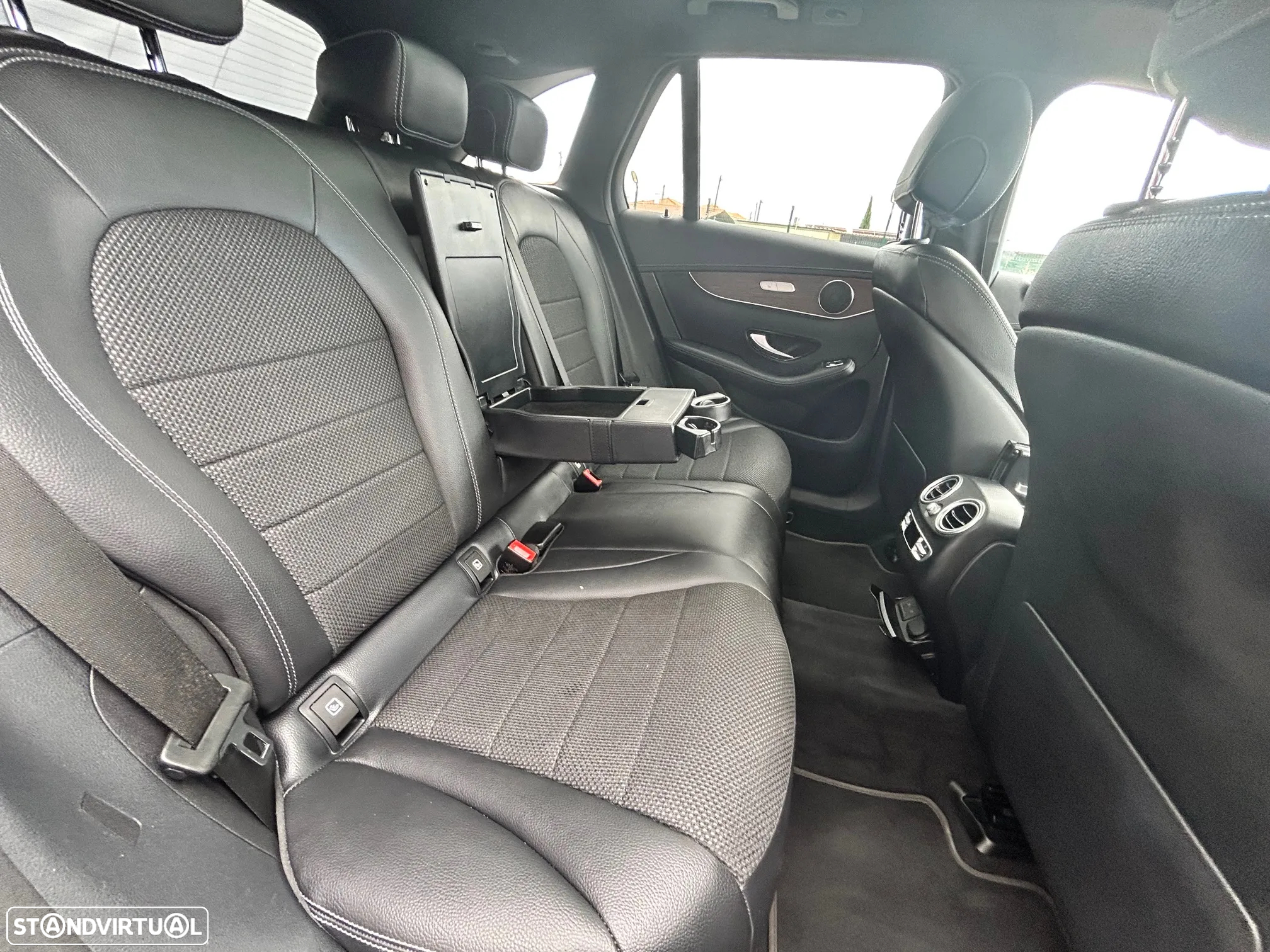Mercedes-Benz GLC 300 de 4Matic - 24