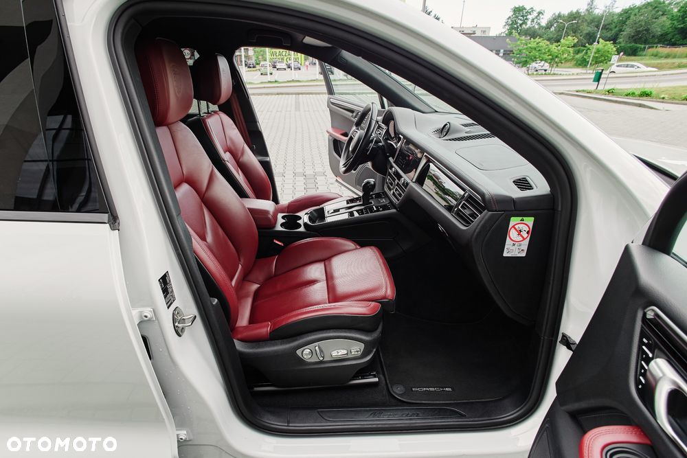 Porsche Macan Standard - 10