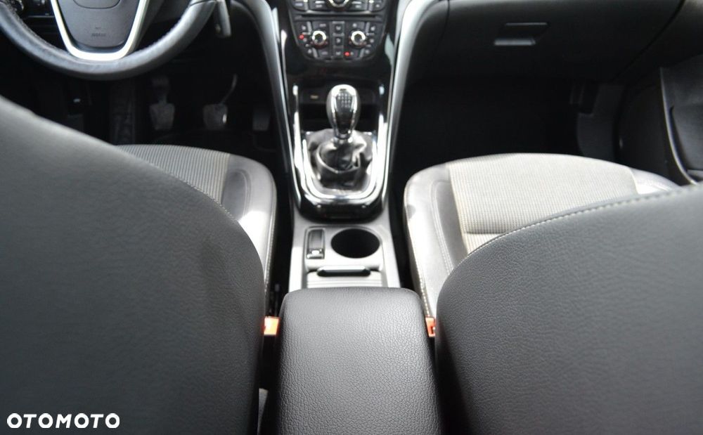 Opel Astra 1.4 Turbo Active - 30