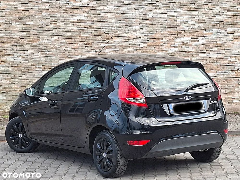 Ford Fiesta 1.25 Champions Edition - 30