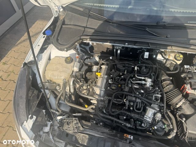 Ford Focus 1.0 EcoBoost Hybrid ST-LINE - 15