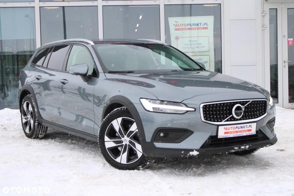 Volvo V60 Cross Country - 6