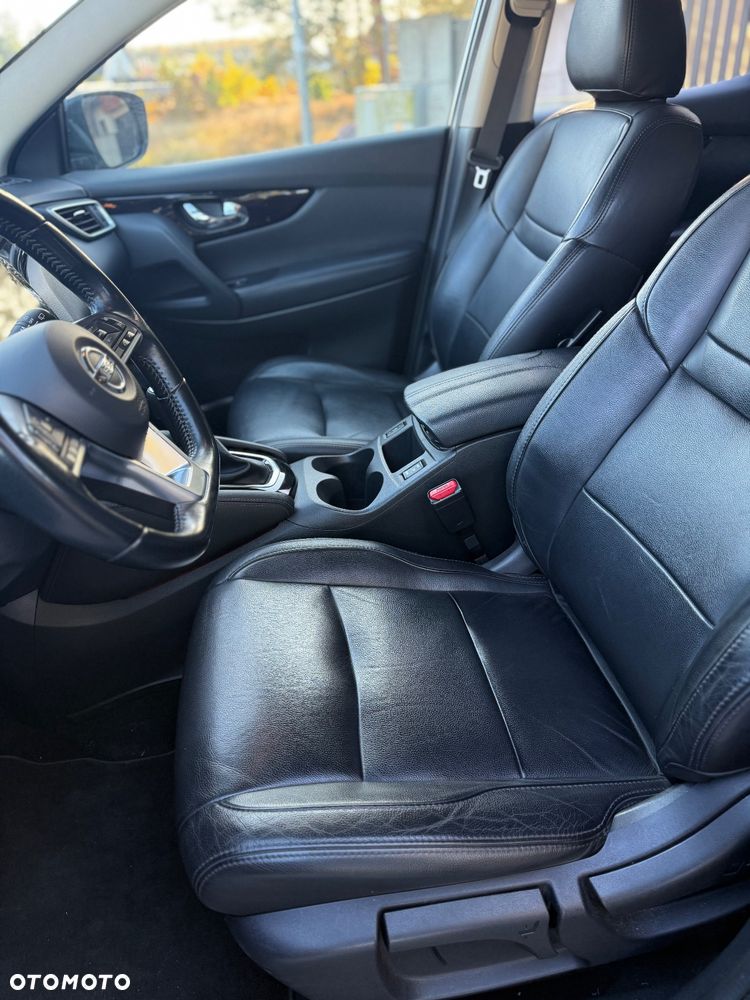 Nissan Qashqai 1.6 dCi Xtronic TEKNA+ - 9