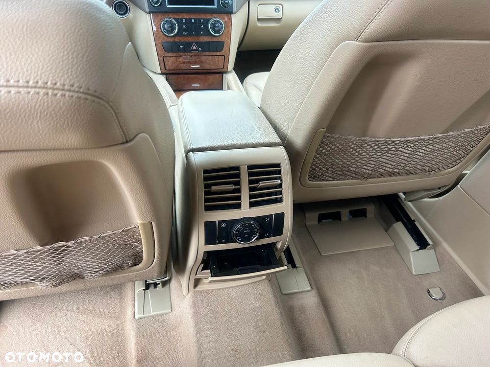 Mercedes-Benz ML 350 4-Matic - 6