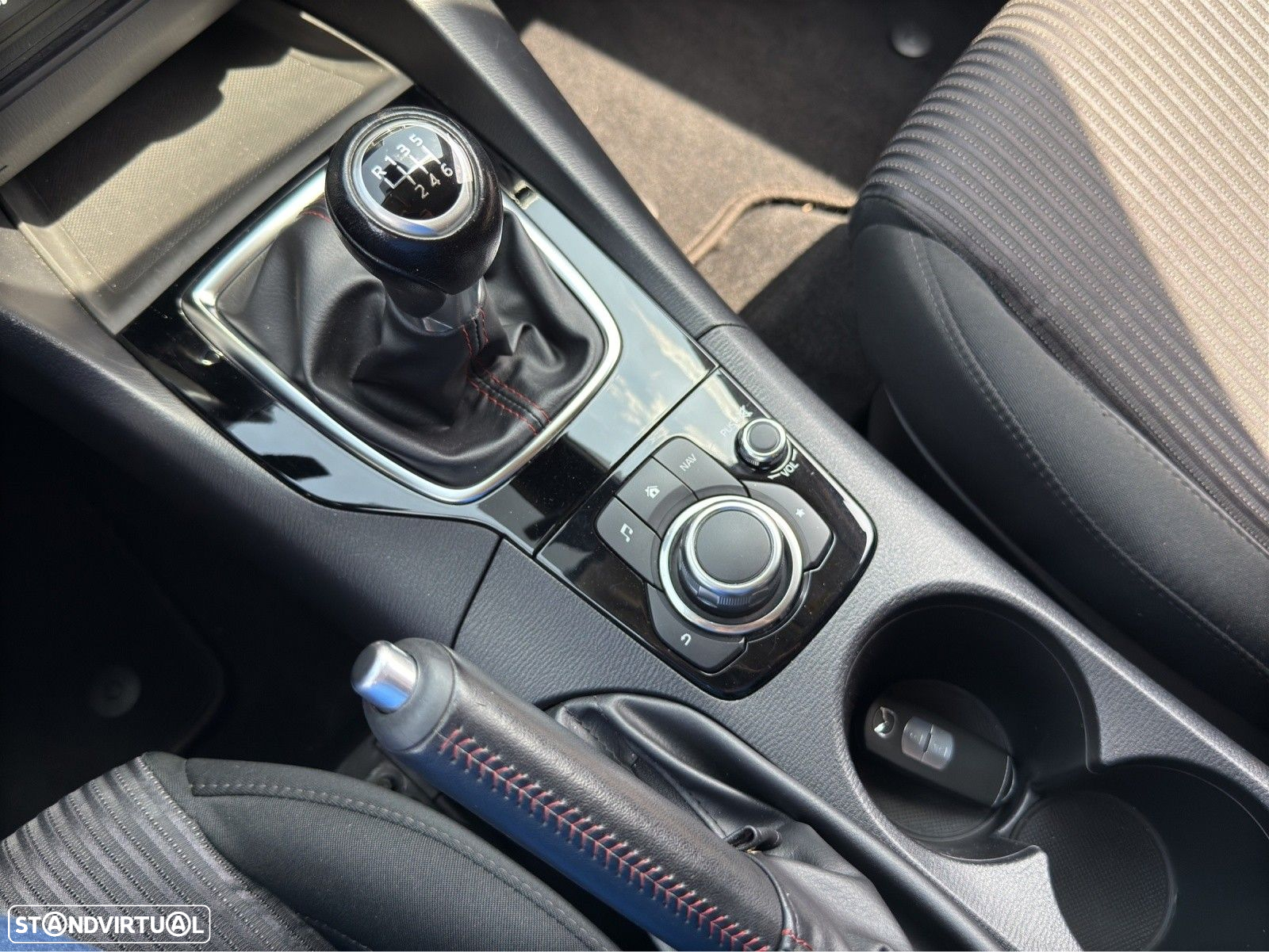 Mazda 3 1.5 Sky-G Evolve HS Navi - 10