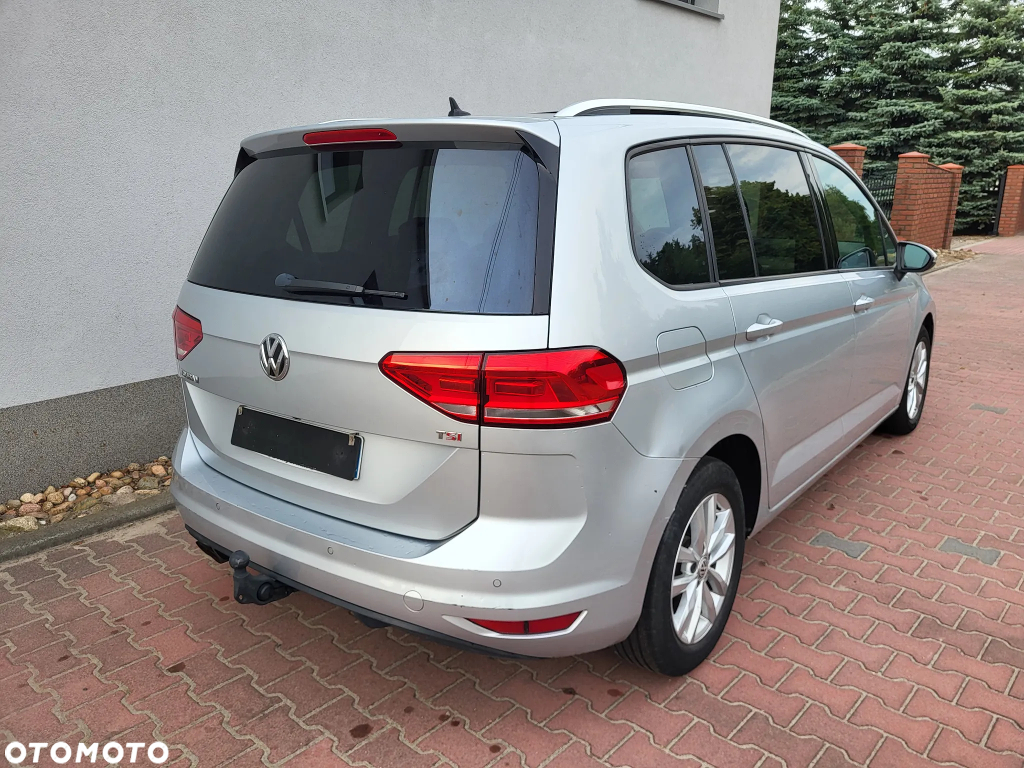 Volkswagen Touran 1.4 TSI BMT Comfortline DSG - 5