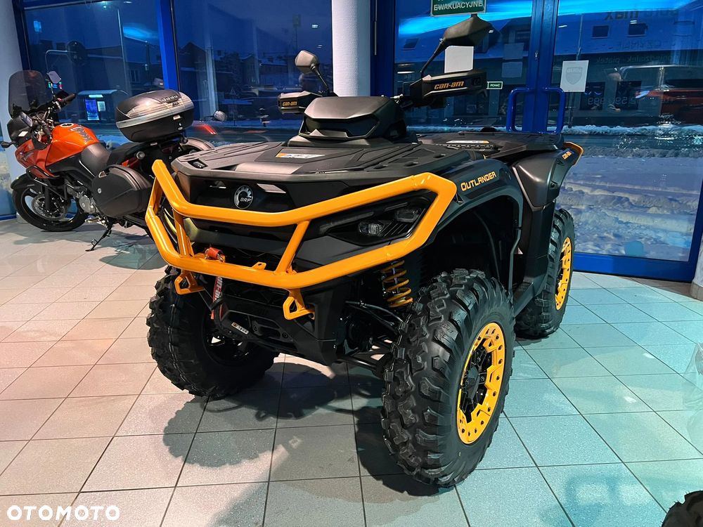 Can-Am Outlander - 10