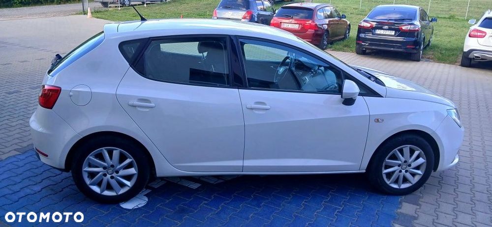 Seat Ibiza 2012 photo 3