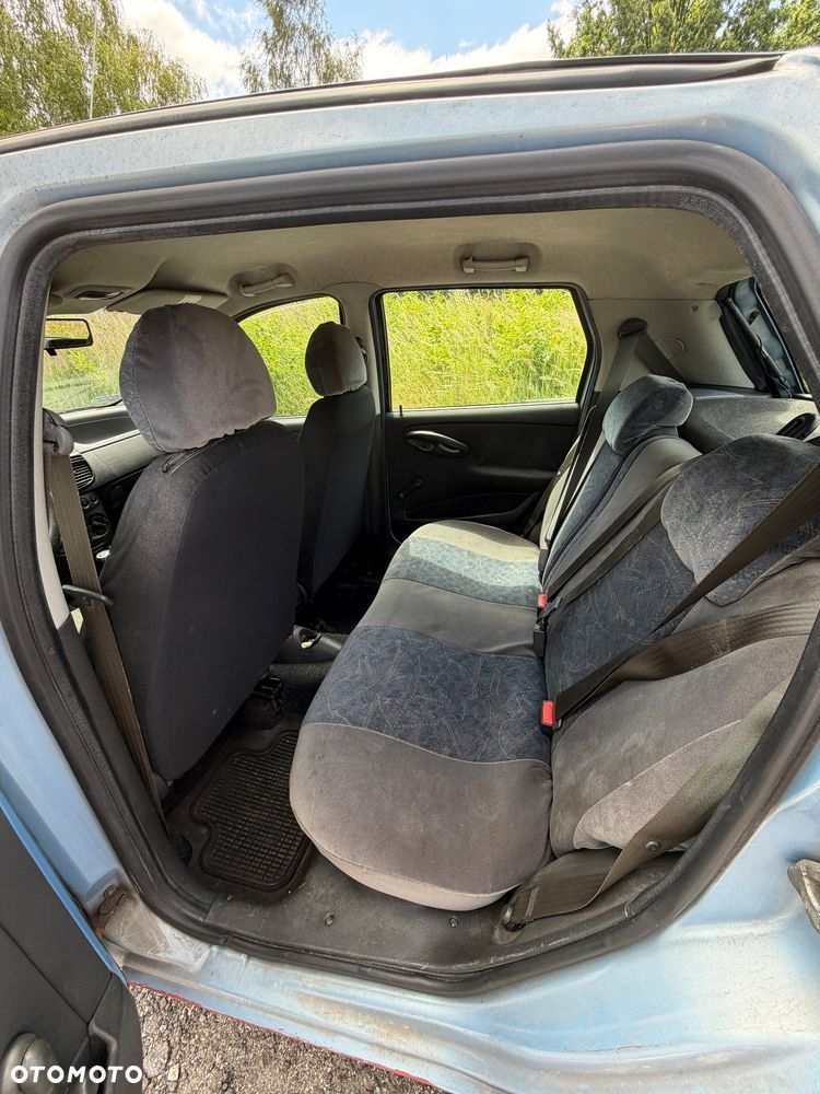 Fiat Punto 1.2 8V - 5