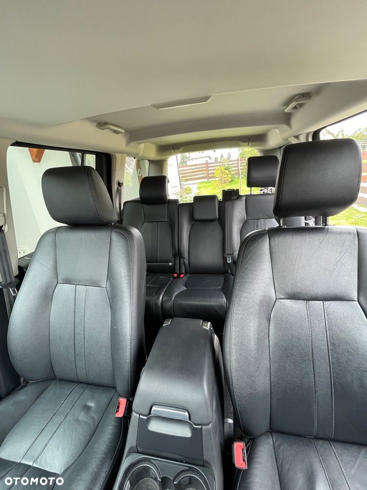 Land Rover Discovery IV 3.0SD V6 SE - 36