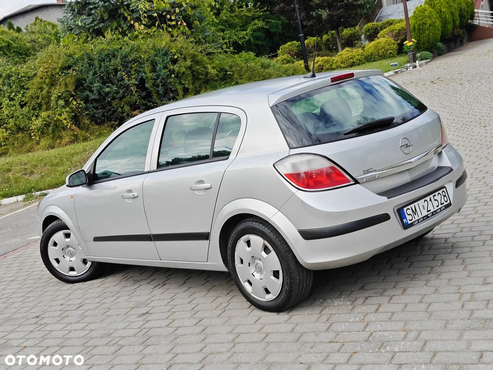 Opel Astra 1.6 Edition Plus - 1