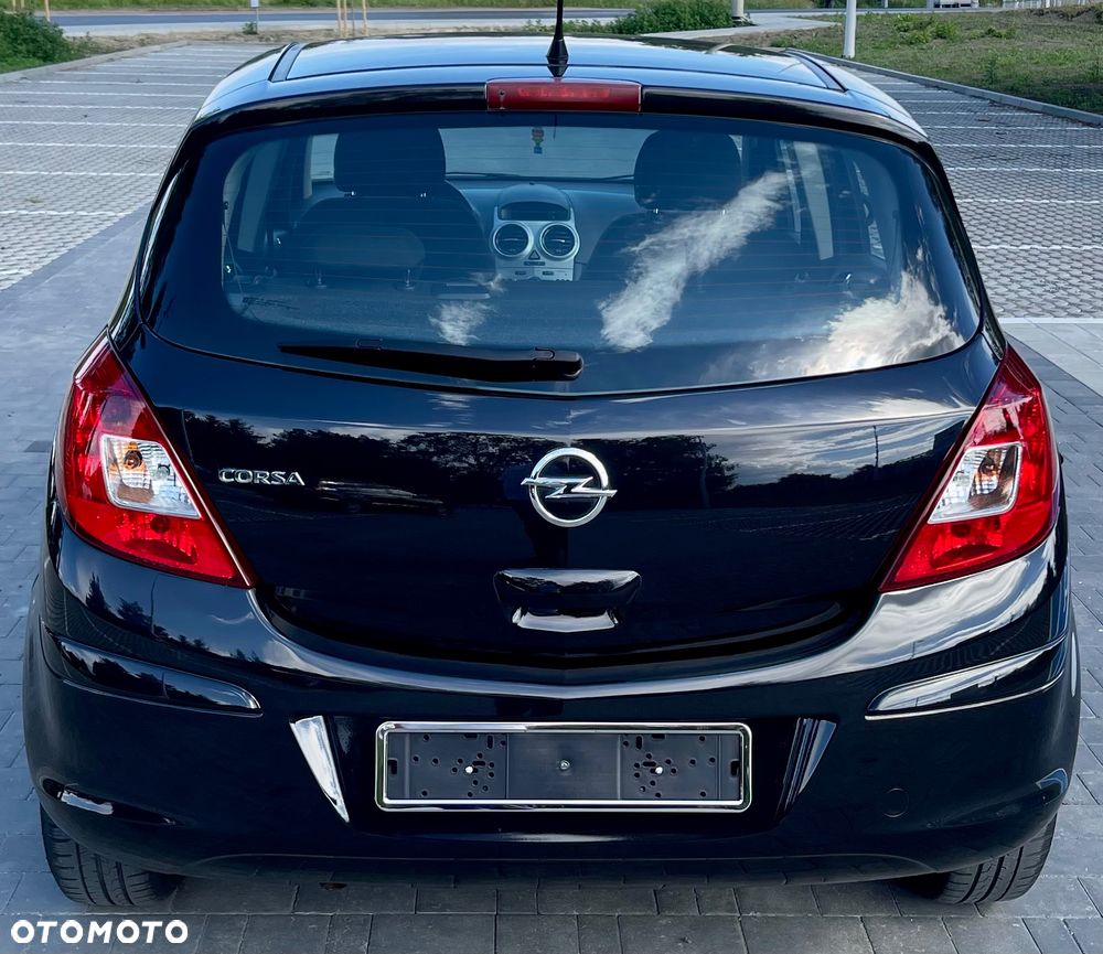 Opel Corsa 1.2 16V Cosmo - 10