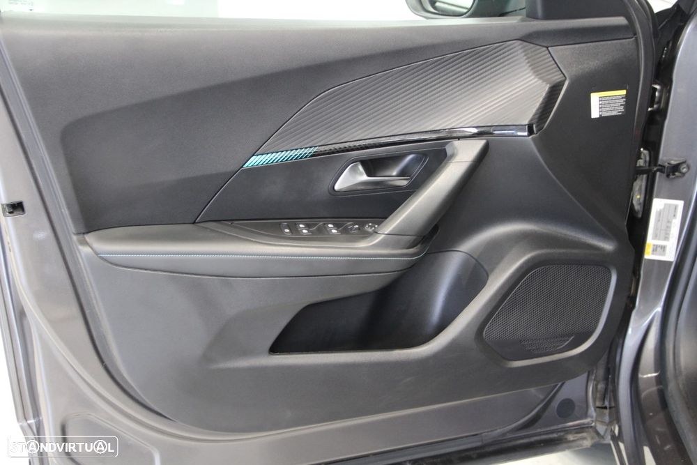 Peugeot 2008 1.2 PureTech Allure Pack - 5