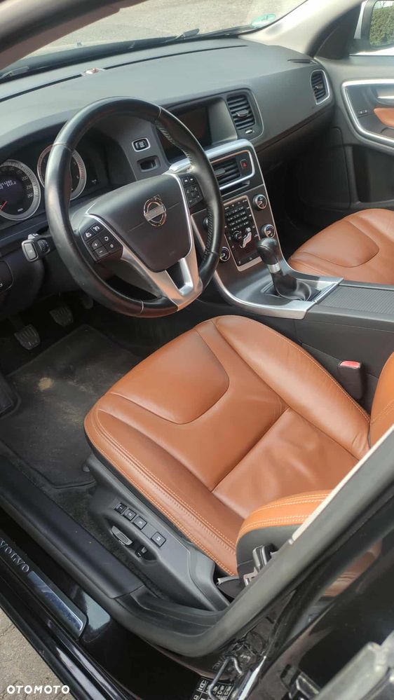 Volvo S60 D3 Summum - 7