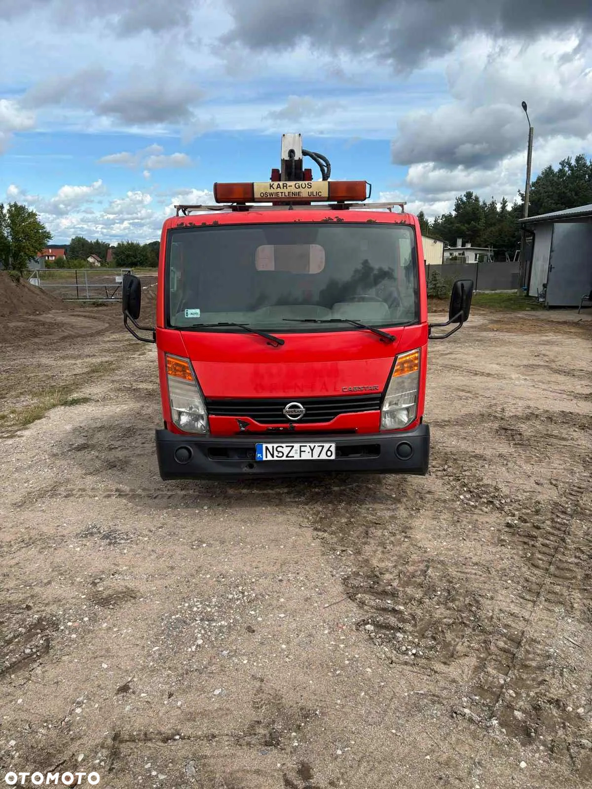 Nissan CABSTAR - 3