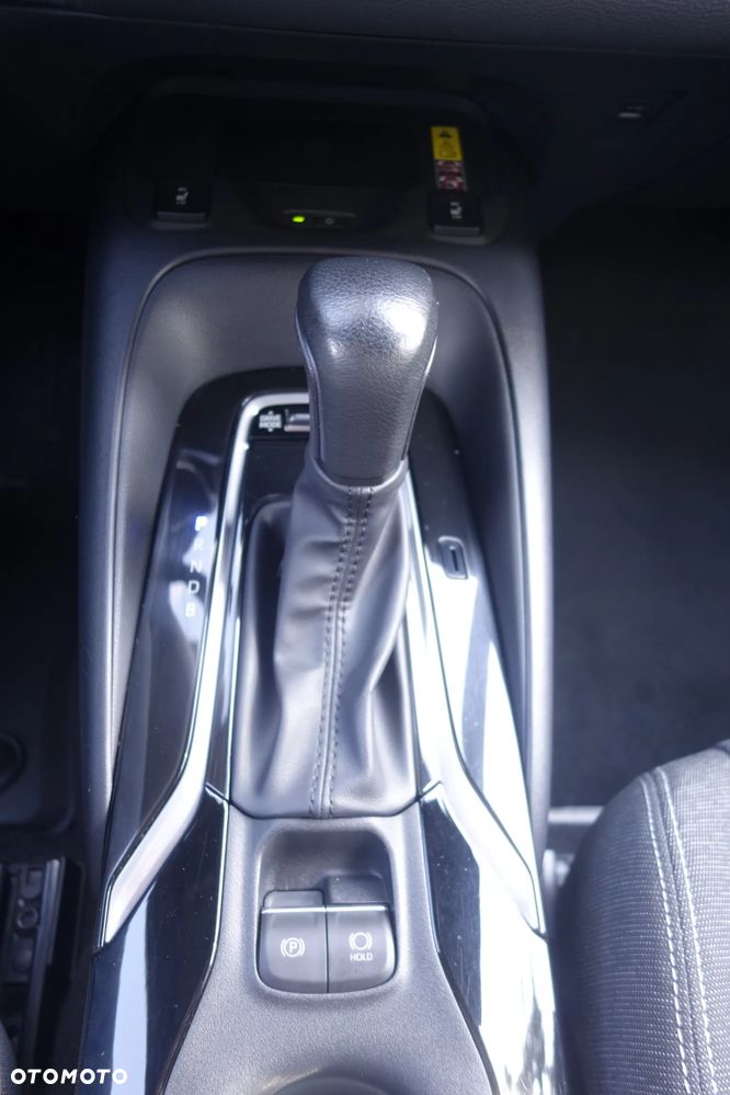Toyota Corolla 1.8 Hybrid Comfort - 20