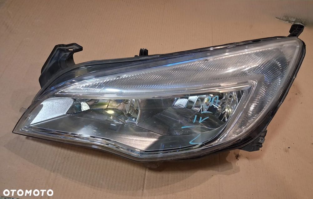 Lampa przód OPEL ASTRA IV J prawa lewa 1EG010011-01   1EG010011-02 - 7