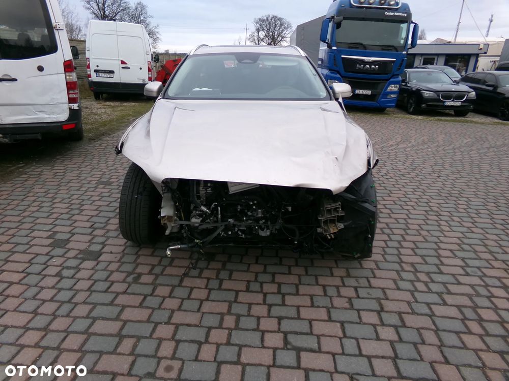 Volvo XC 60 B6 B AWD Ultimate Bright - 5