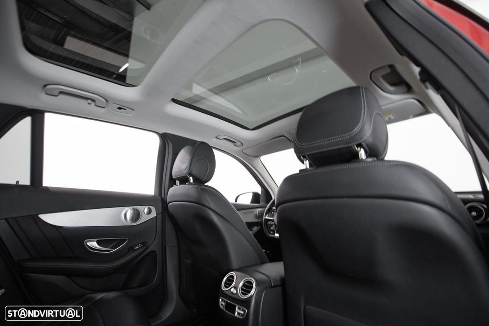 Mercedes-Benz GLC 250 4Matic 9G-TRONIC AMG Line - 13