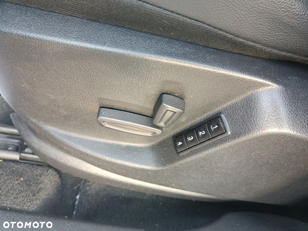Ford S-Max 2.2 TDCi DPF Durashift-6-tronic Titanium - 16