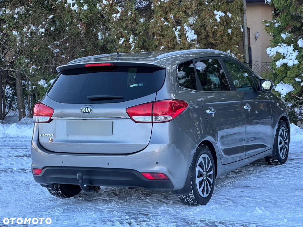 Kia Carens - 18