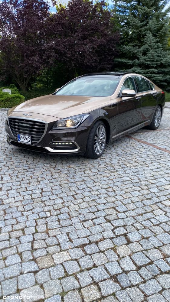 Hyundai Genesis - 2