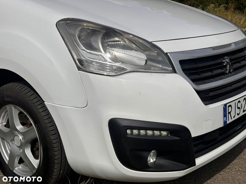 Peugeot Partner 1.6 Hdi 99 kM manual, 2015 rok EURO 6! ORGINALNY PRZEBIEG, HAK, ALUFELGI- BEZWYPADKOWY!!! - 22