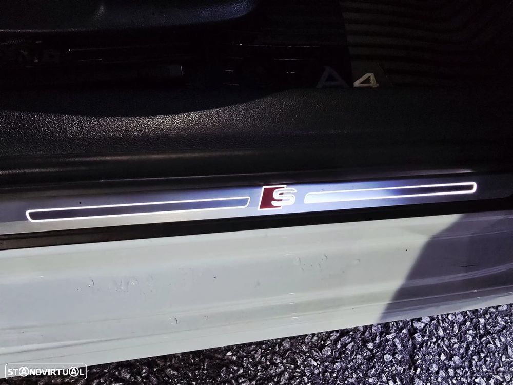 Audi A4 Avant - 25