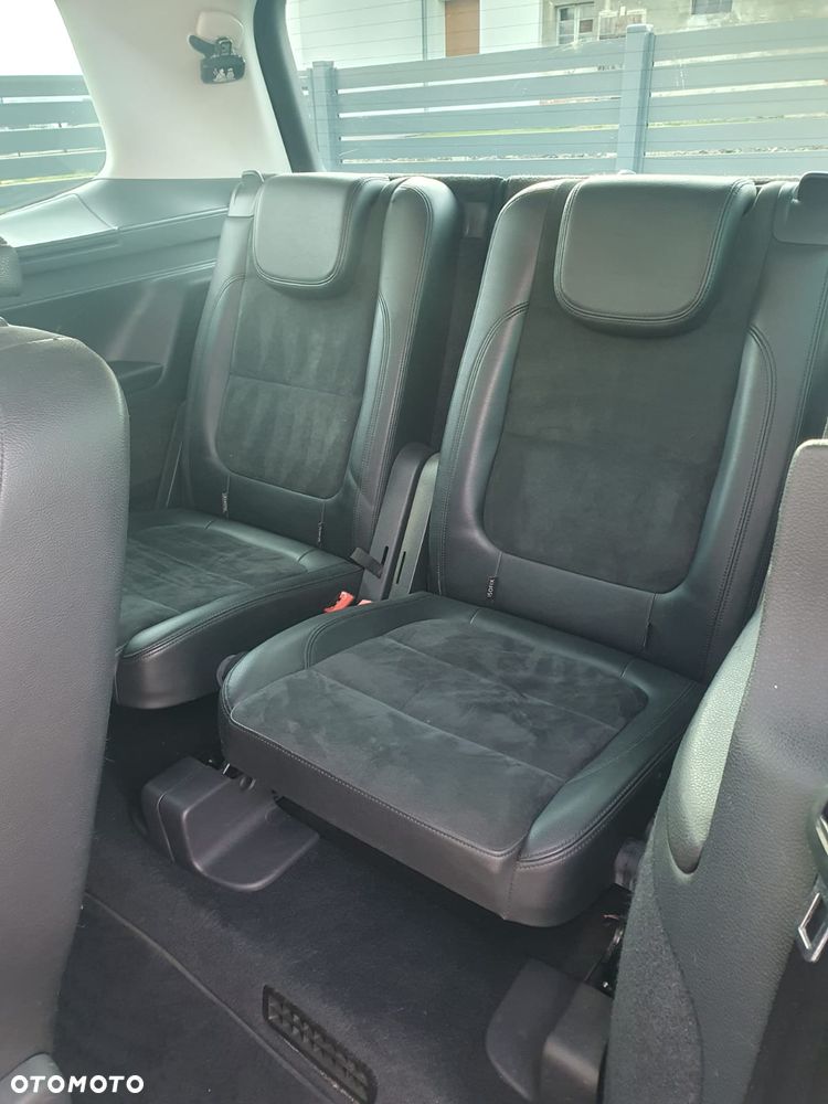 Volkswagen Sharan 2.0 TDI 4Motion BlueMotion Technology Highline - 12