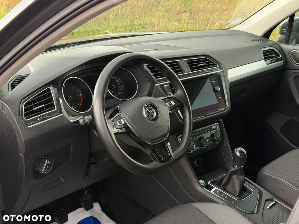 Volkswagen Tiguan 2.0 TDI BMT SCR Comfortline - 15