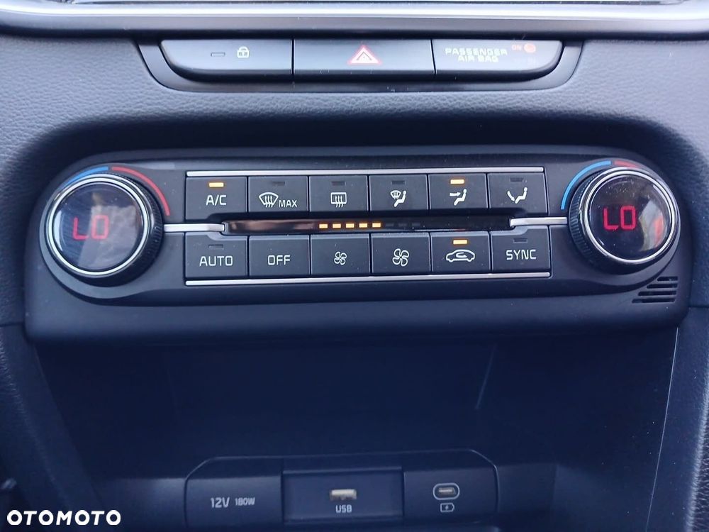 Kia Ceed - 18