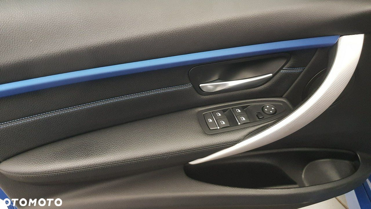 BMW Seria 3 - 25