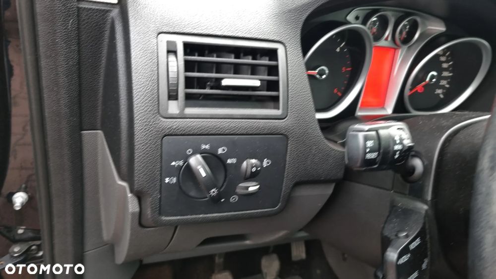 Ford Kuga 2.0 TDCi 4x4 Titanium - 20