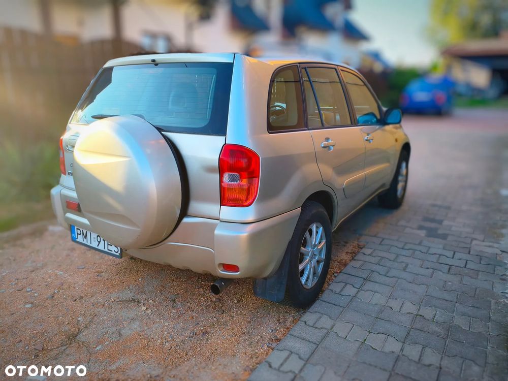 Toyota RAV4 2.0 VVT-i Prestige - 2