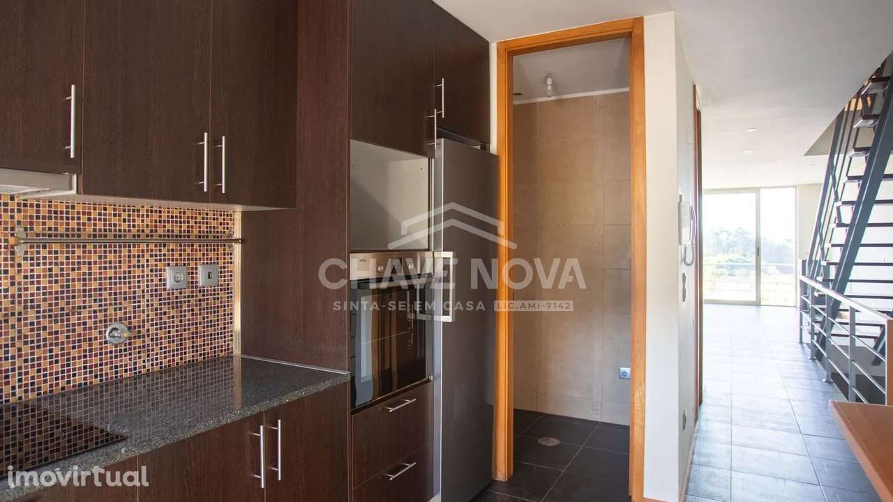 Moradia em banda T3 em São João de Ver (Urb. Quinta do Areeiro) - Grande imagem: 2/33