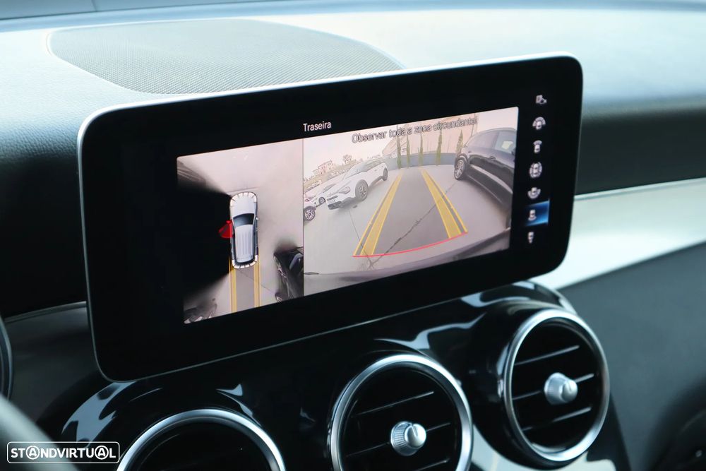 Mercedes-Benz GLC 300 de 4Matic - 21