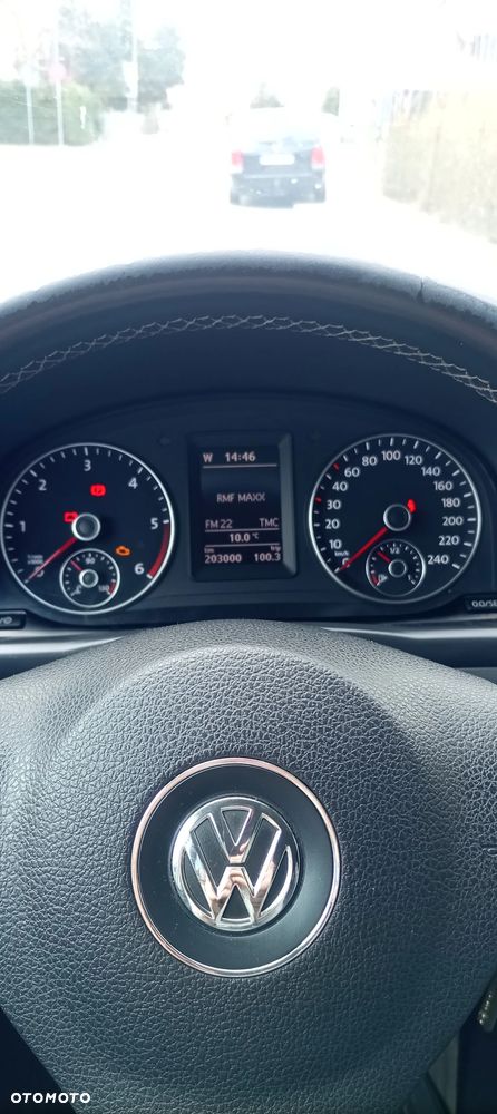 Volkswagen Touran - 8