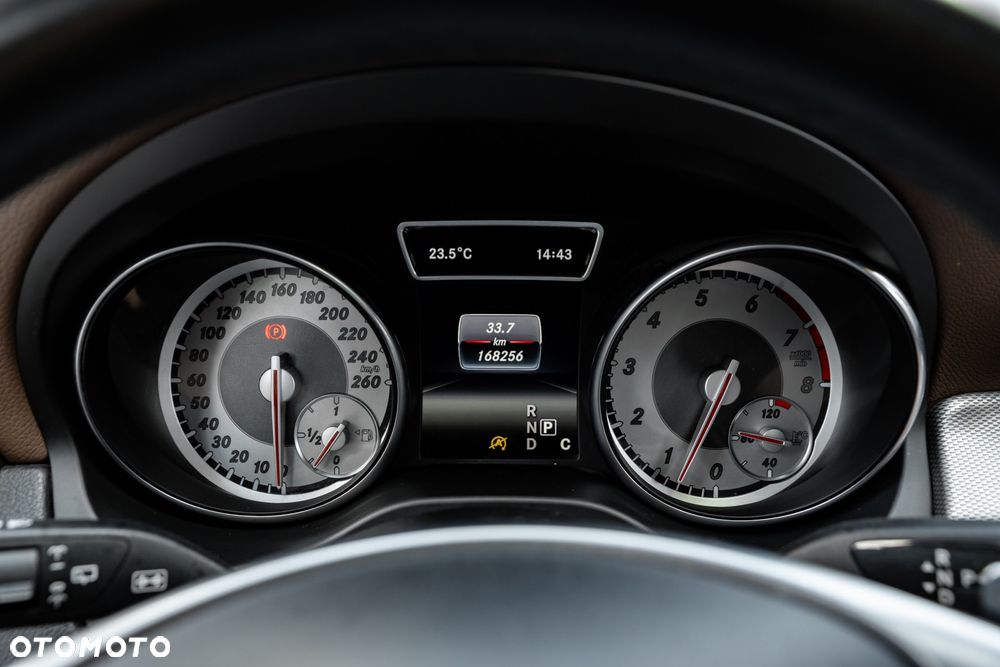 Mercedes-Benz CLA ver-250-amg-line - 31