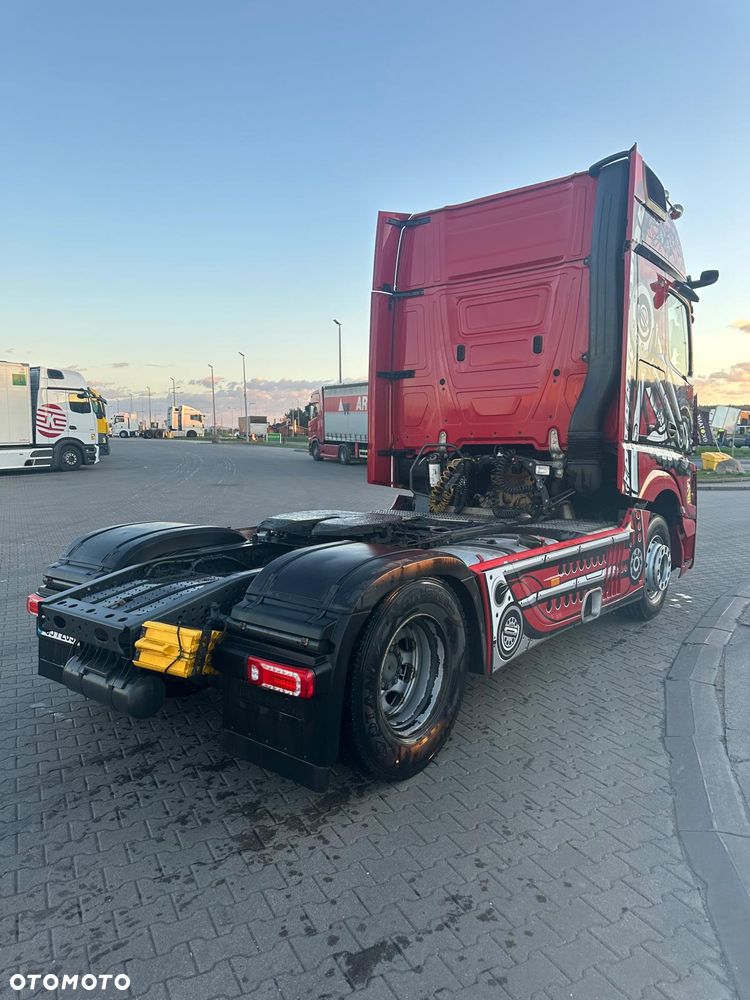 Mercedes-Benz ACTROS 1848 GIGA SPACE Salonka - 6