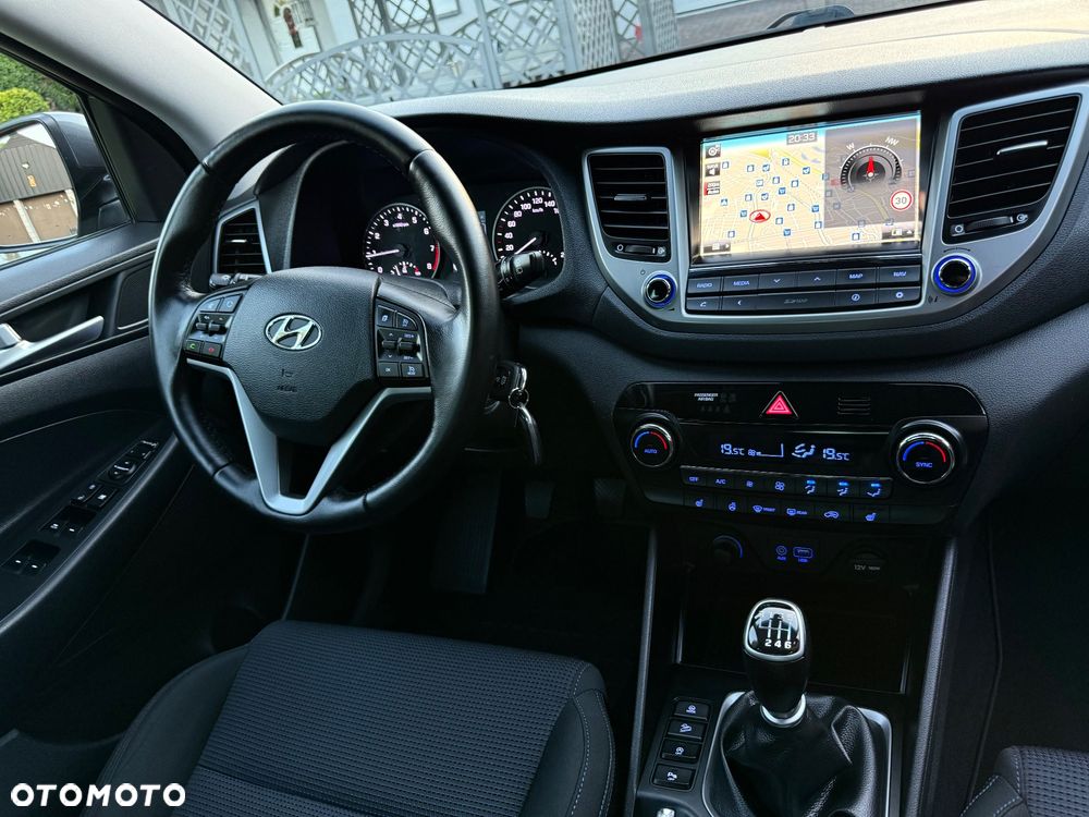 Hyundai Tucson blue 1.6 GDi 2WD Passion - 15