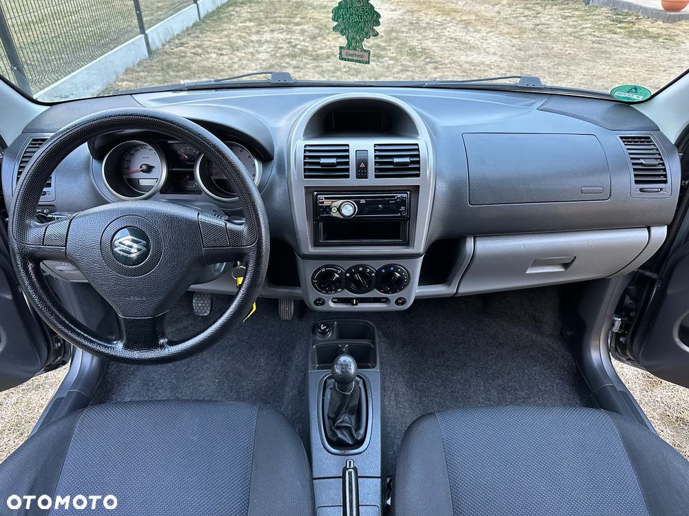 Suzuki Ignis - 22