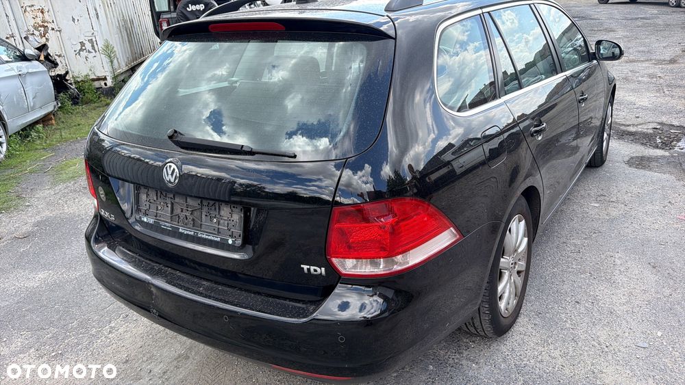 Volkswagen Golf 1.9 TDI DPF Comfortline - 10