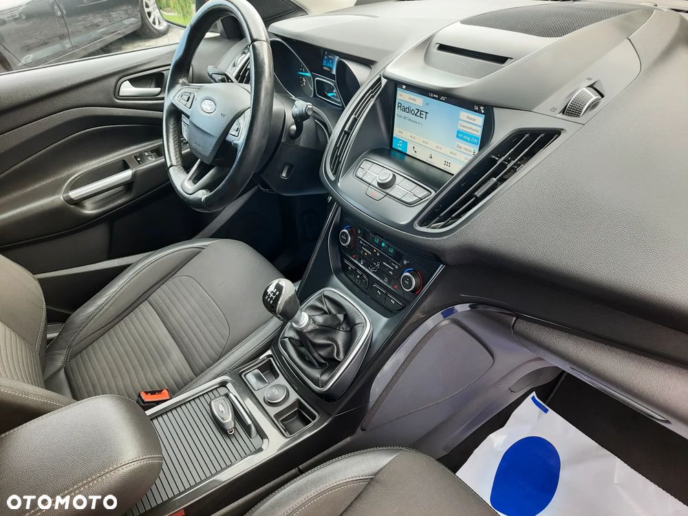 Ford Kuga 2.0 TDCi 2x4 Business Edition - 16