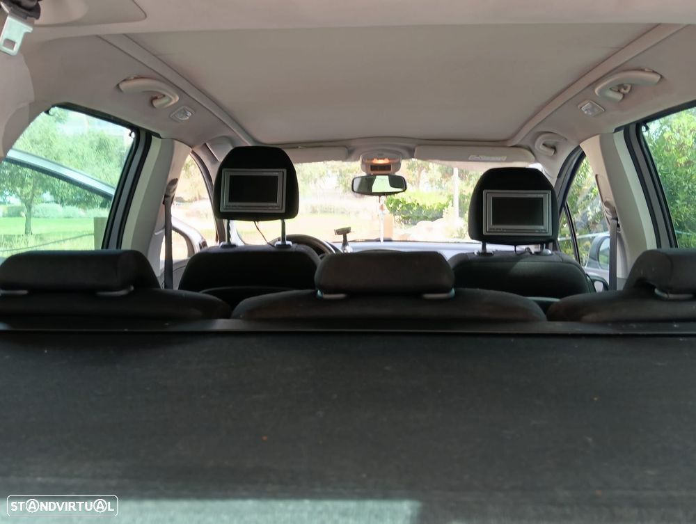 Peugeot 308 SW 1.6 HDi Executive CVM6 - 26