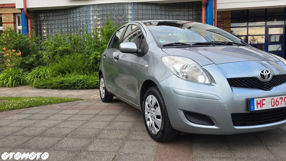 Toyota Yaris - 35