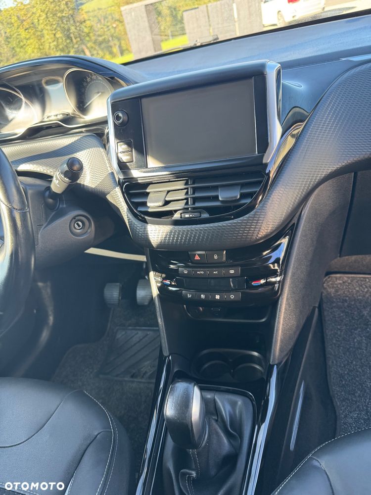 Peugeot 2008 - 22