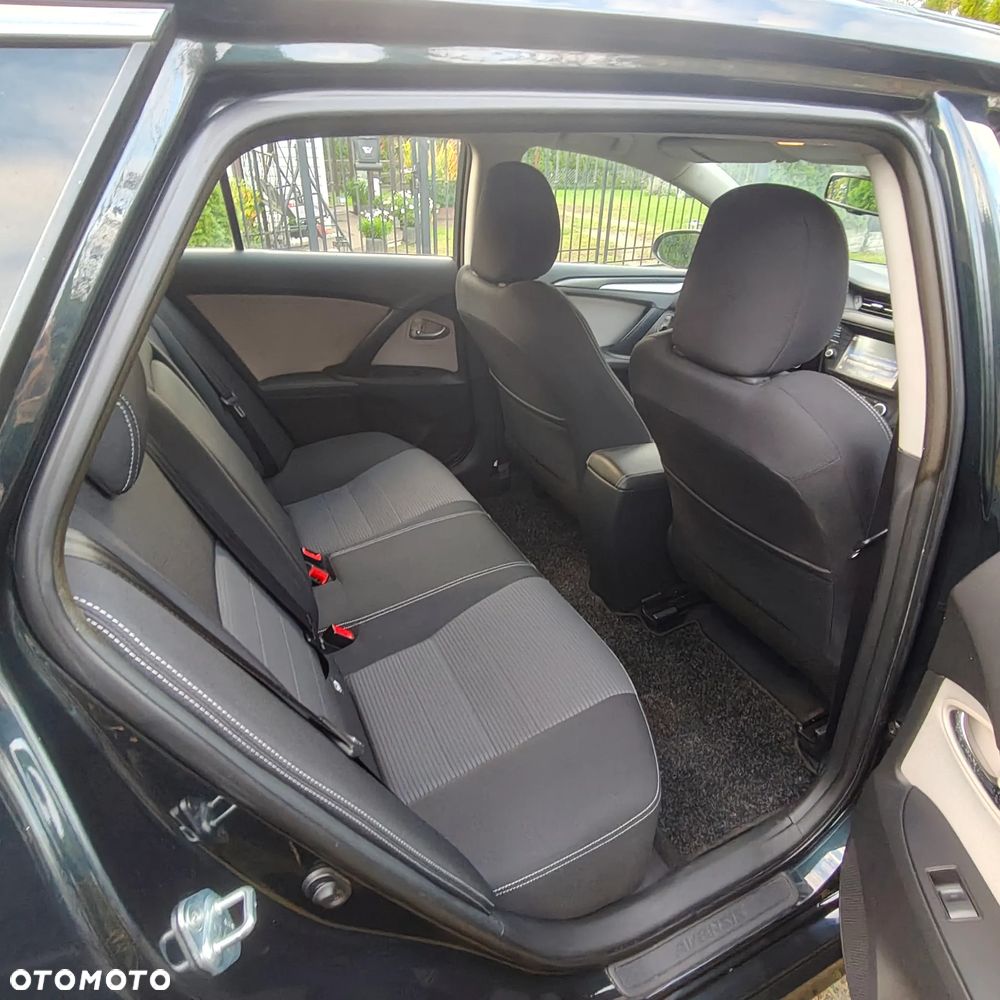 Toyota Avensis 2.0 D-4D Premium - 10