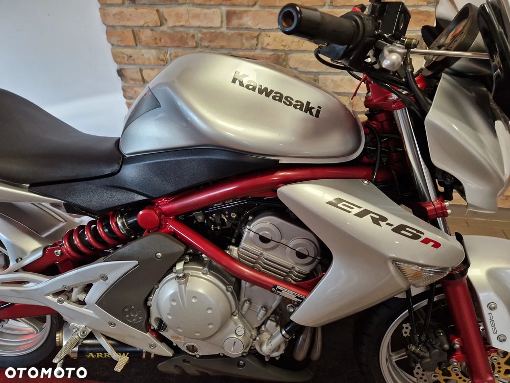 Kawasaki ER - 25