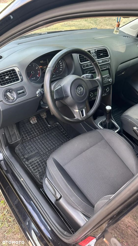 Volkswagen Polo 1.4 16V Comfortline - 6
