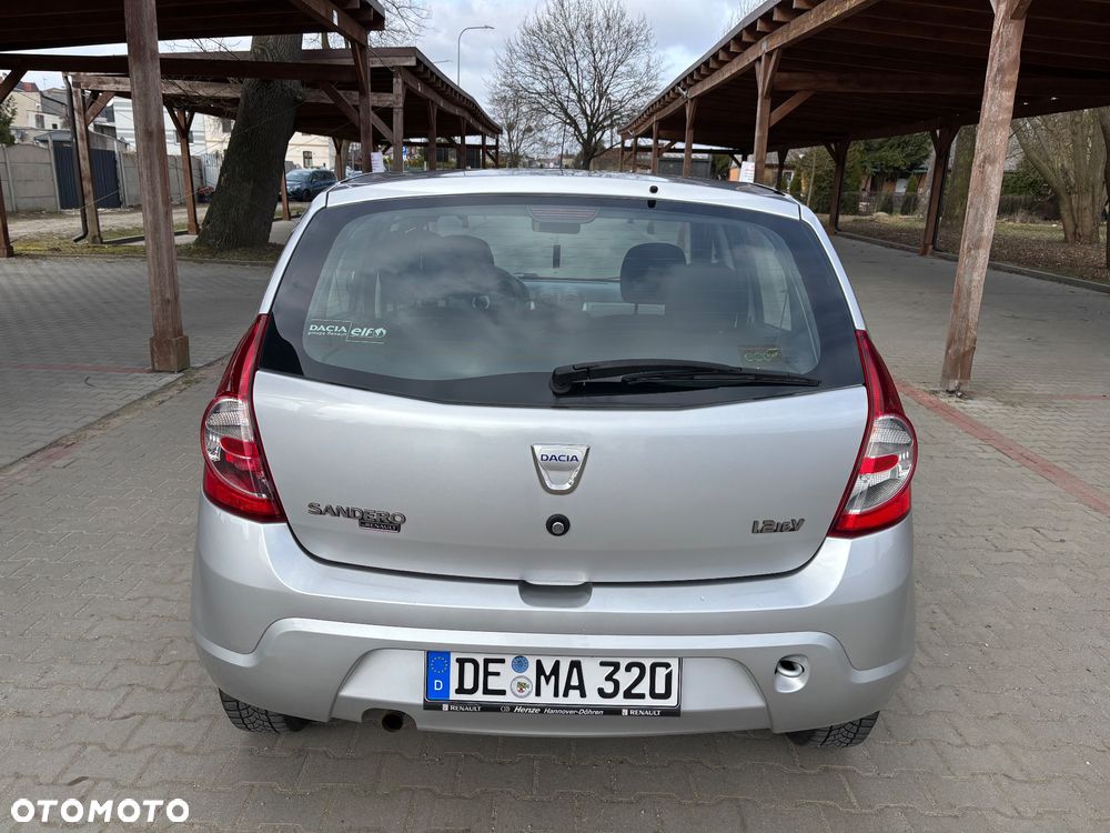 Dacia Sandero 1.2 16V Laureate II - 31